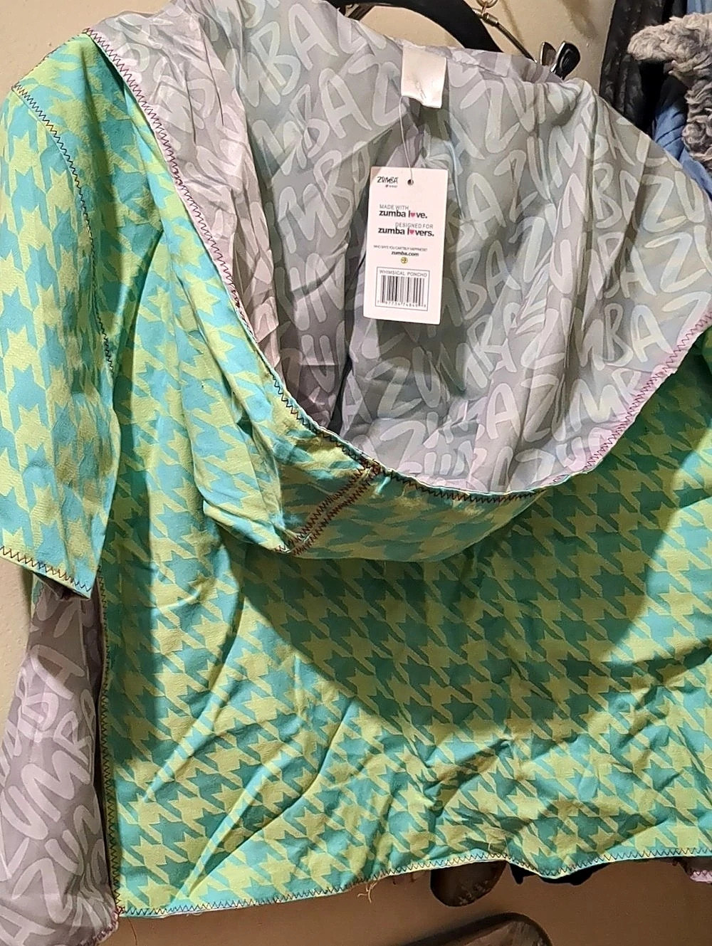 Zumba Whimsical Poncho Green & Gray L/XL NWT